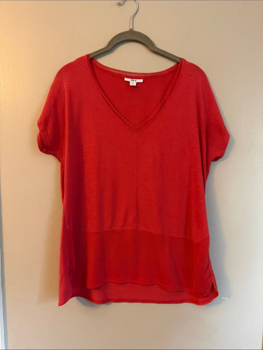 Bar III Red V-Neck Short Sleeve Tee